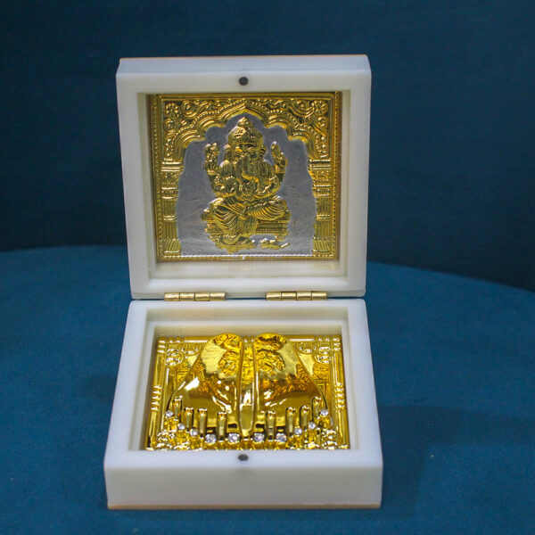 Ganesh Ji Glass Charan Paduka Box - Image 6