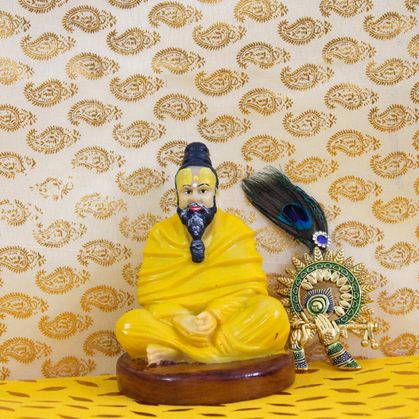 Premanand Maharaj Resin Idol, Religious Decorative Figurine, Yellow Robe - Image 7